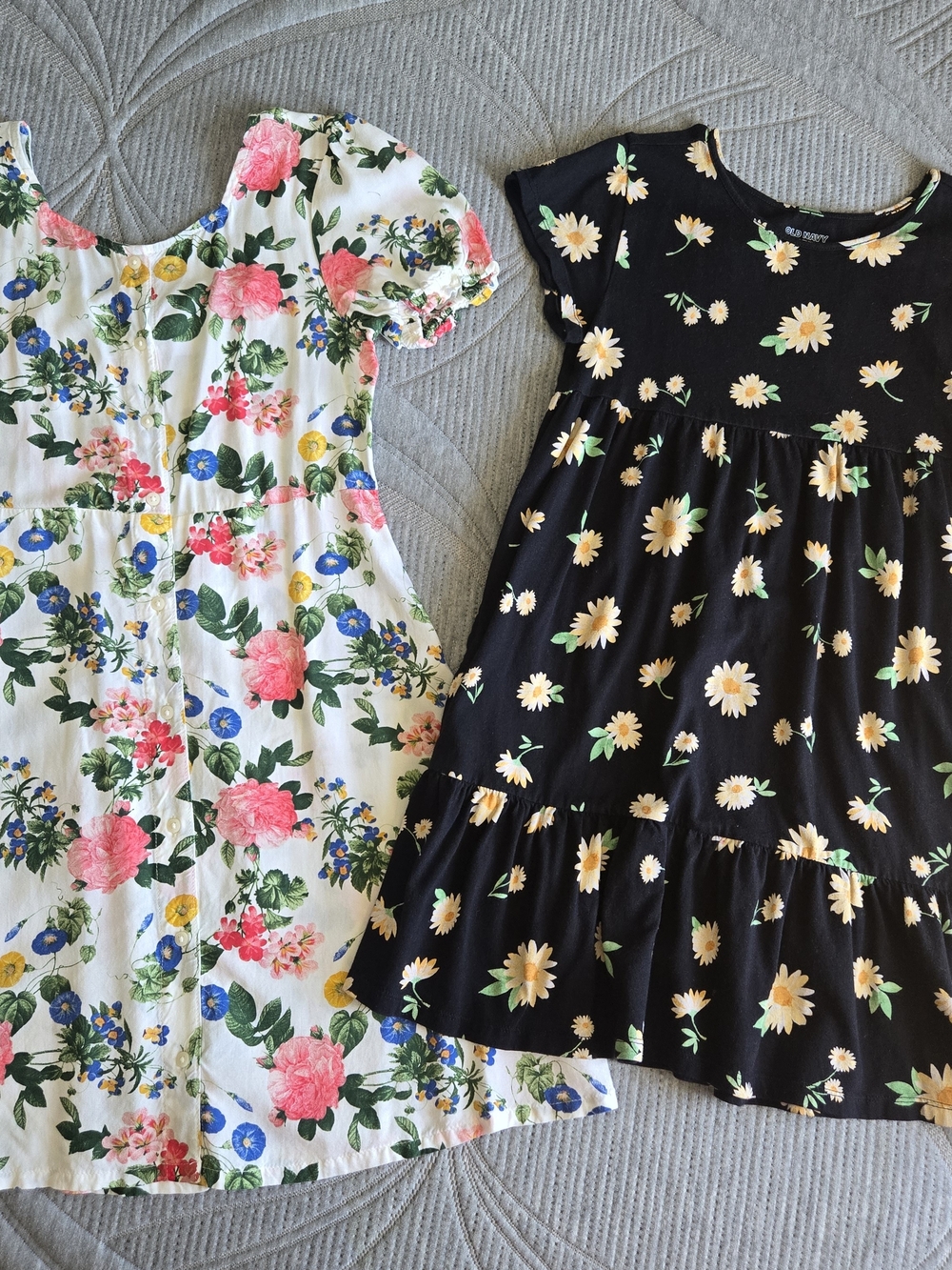 Bundle of Girls Old Navy Dresses - Floral Button-Front and Black Daisy XL Plus